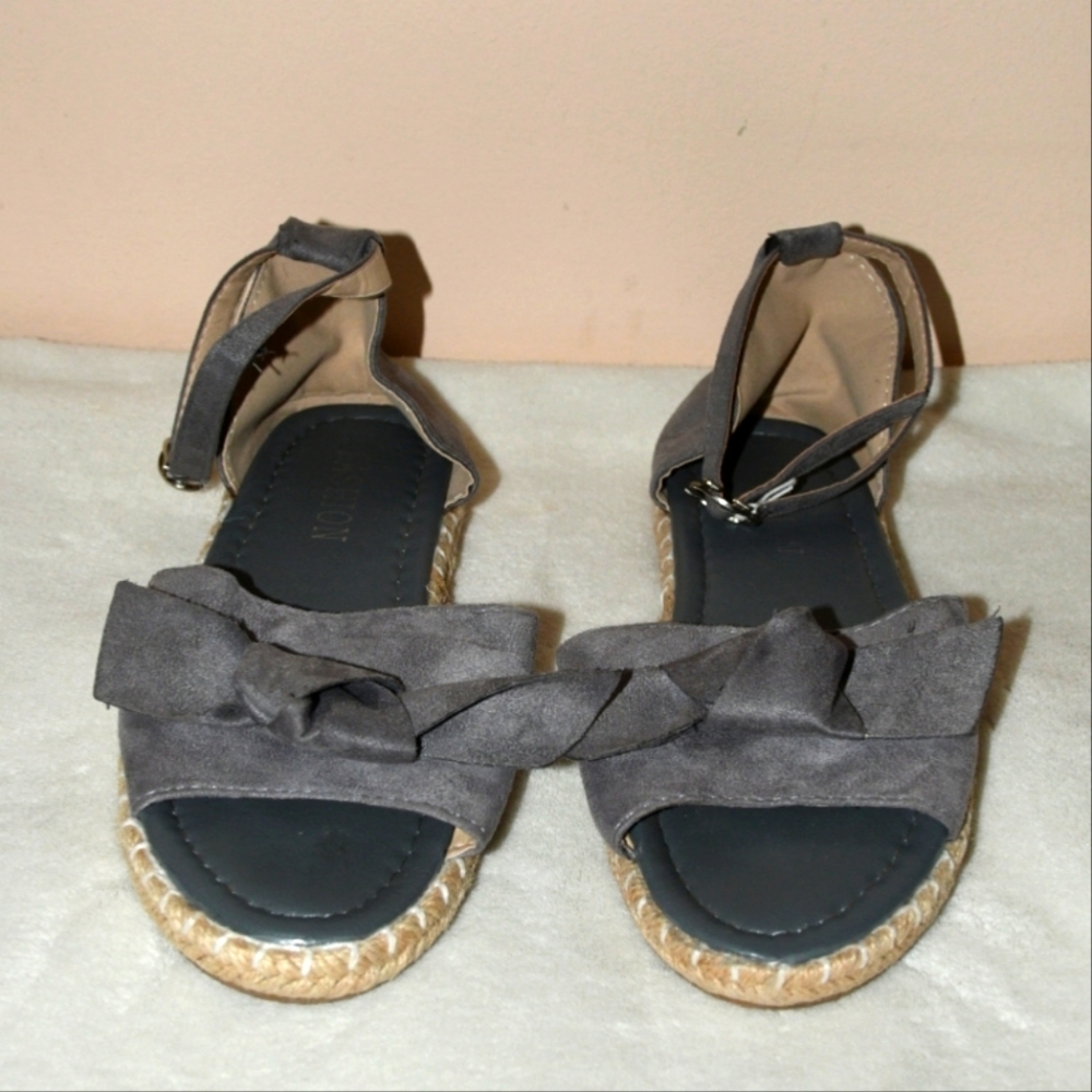 Bow Sandals